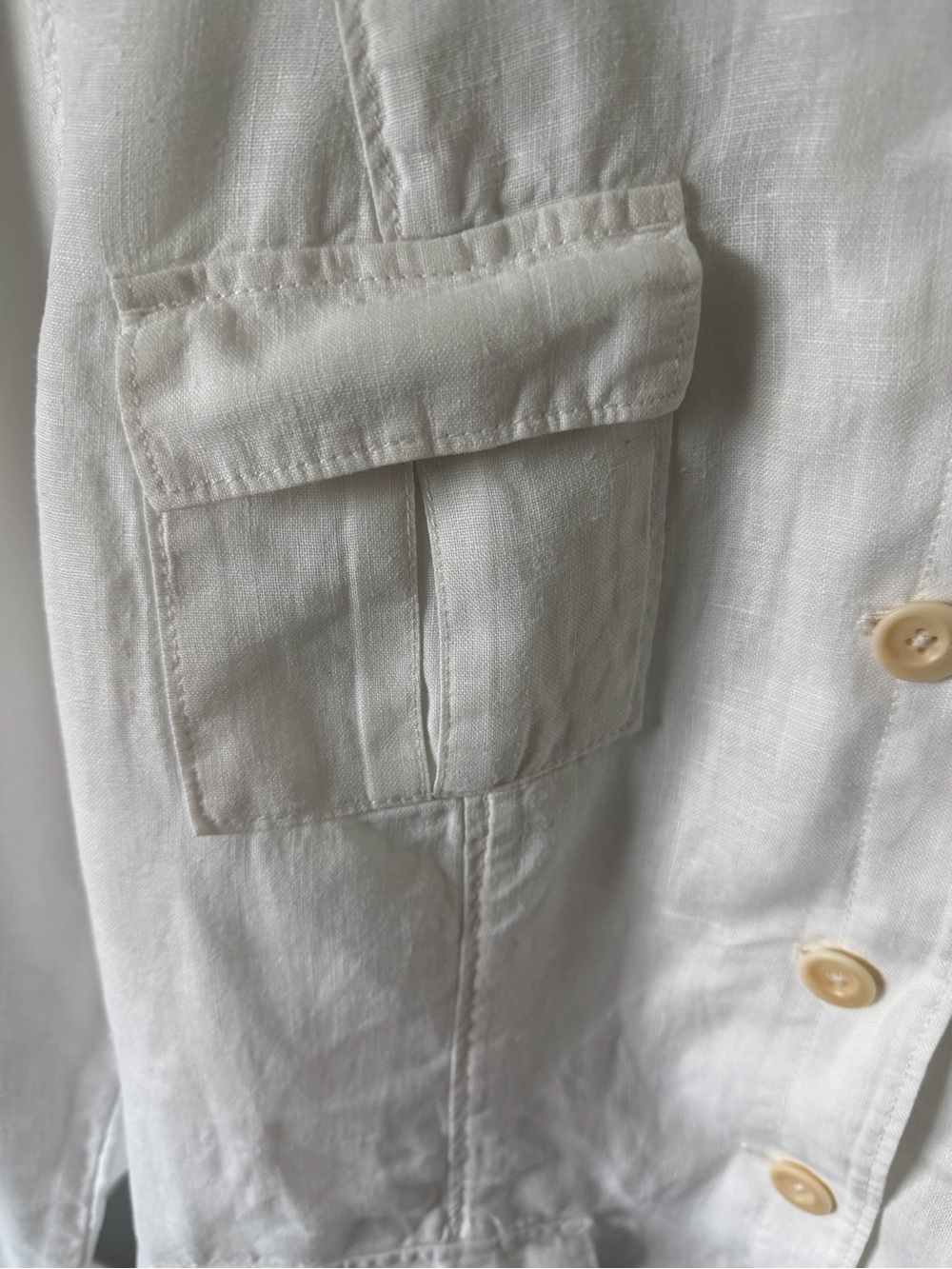 Tommy Bahama Cream Lightweight Button-Front Shirt Jacket - Picture 4 of 12